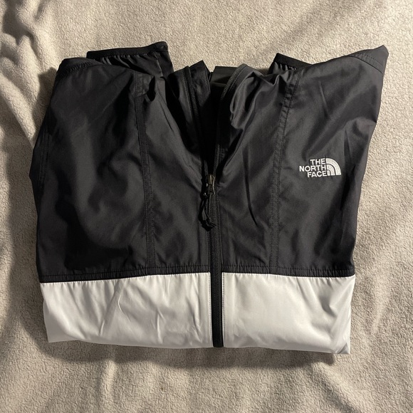 NEW North Face Windbreaker Raincoat Jacket - Picture 3 of 3